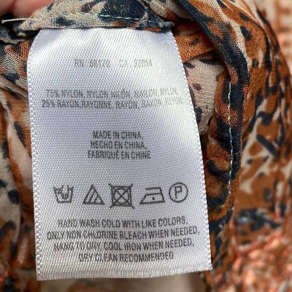 Anthropologie Meadow Rue Briarcliff Burnout Tie Neck Button Down Blouse - Picture 8 of 9